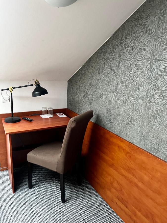 Orion Hotel Parczew Exterior photo